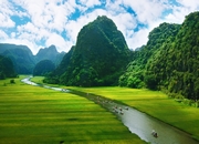Visit and tour Vietnams tourist attractions